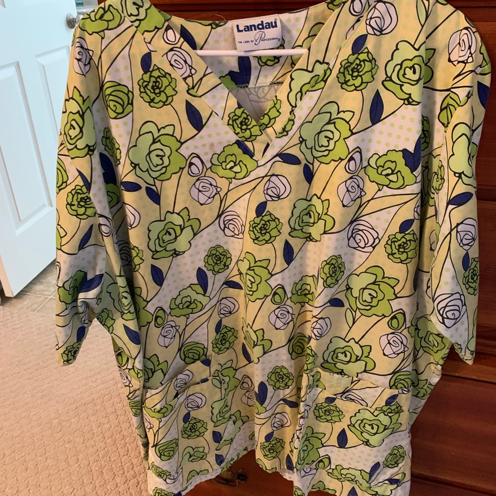 Plus size green and blue scrub top 4x